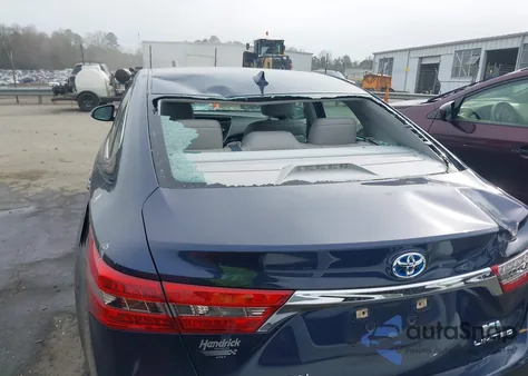 2017 Toyota Avalon Hybrid Limited z USA, uszkodzony, nr VIN 4T1BD1EBXHU059439